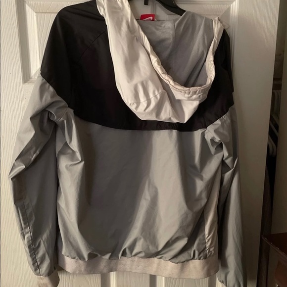 Nike Other - Nike windbreaker